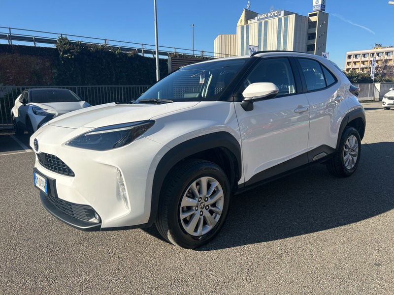 Toyota Yaris Cross 1.5 Hybrid 5p. E-CVT Active del 2023 usata a Piacenza