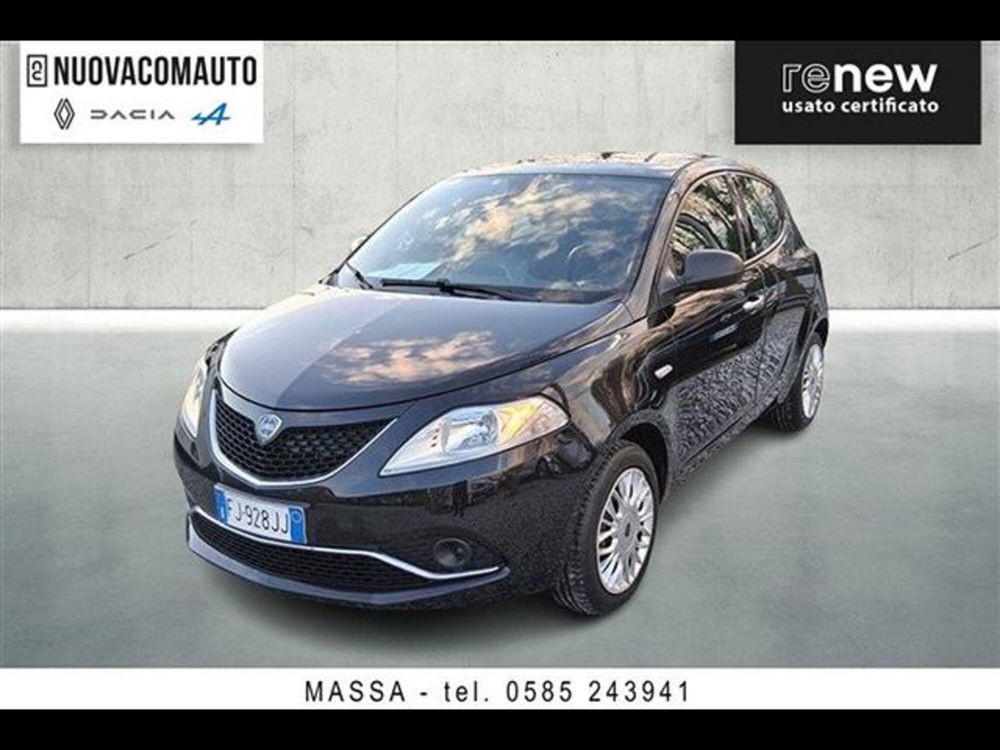 Lancia Ypsilon usata a Firenze