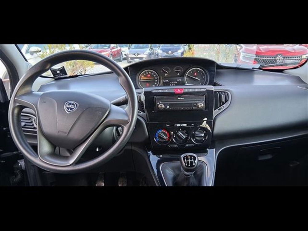 Lancia Ypsilon usata a Firenze (12)