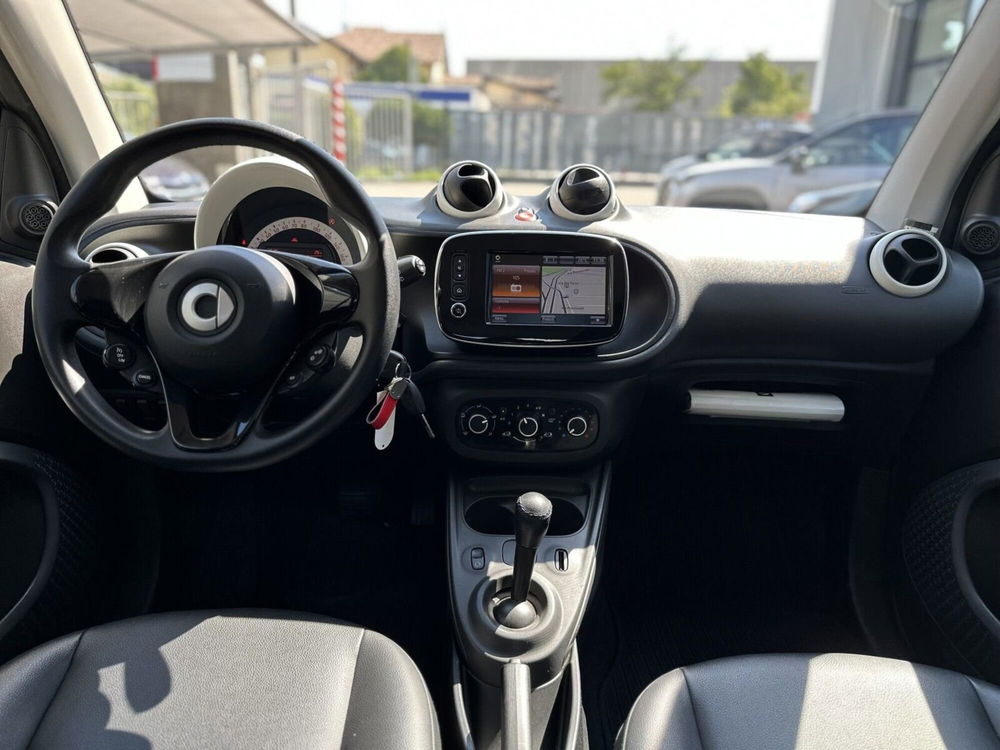 smart Fortwo usata a Lecco (8)