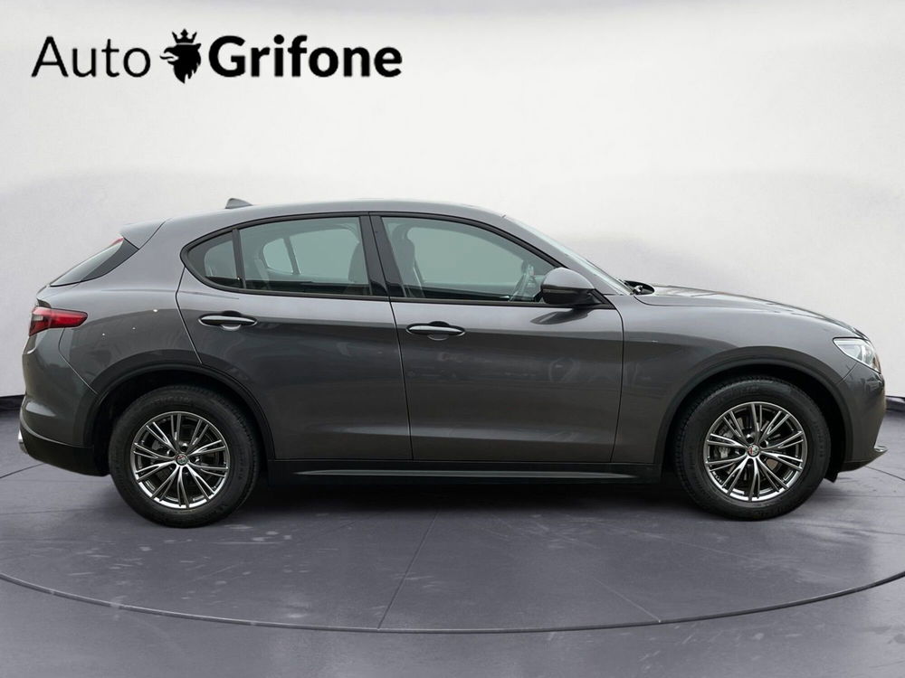 Alfa Romeo Stelvio usata a Modena (6)