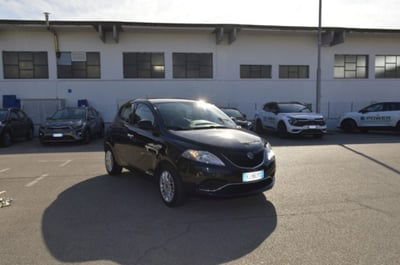 Lancia Ypsilon 1.2 69 CV 5 porte Gold  del 2017 usata a Fondi