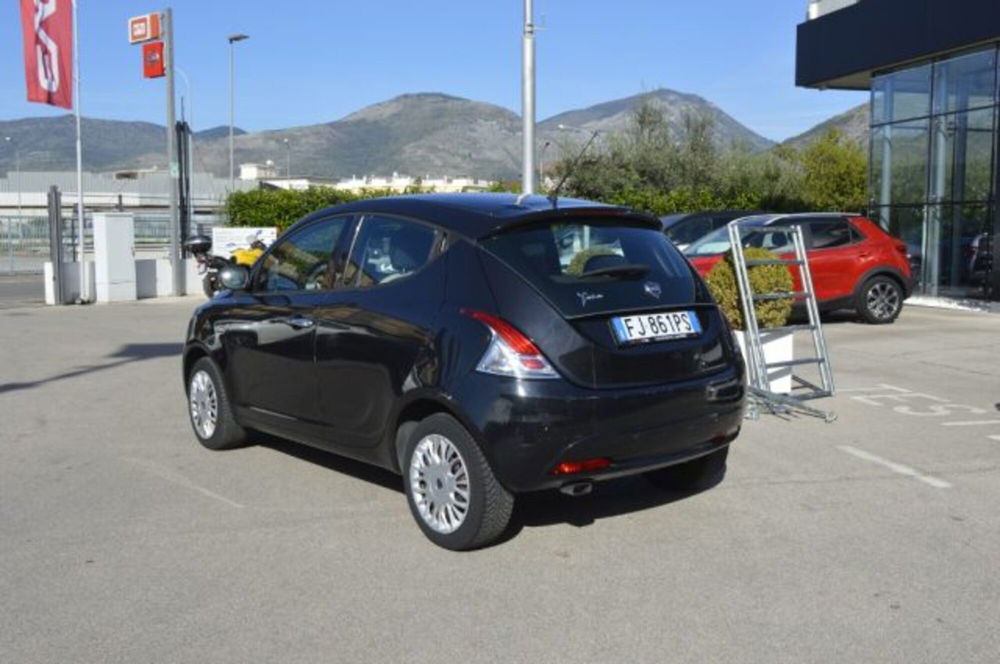 Lancia Ypsilon usata a Latina (5)