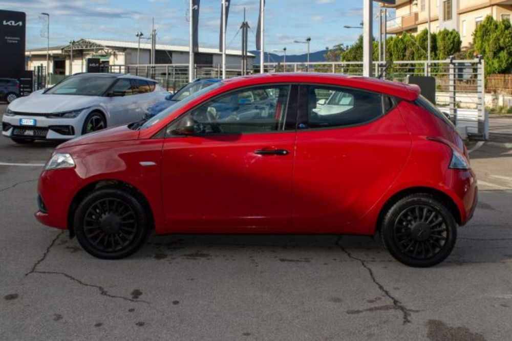 Lancia Ypsilon usata a Latina (4)