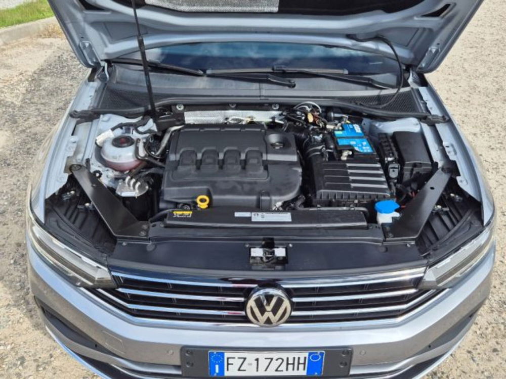 Volkswagen Passat Variant usata a Oristano (17)