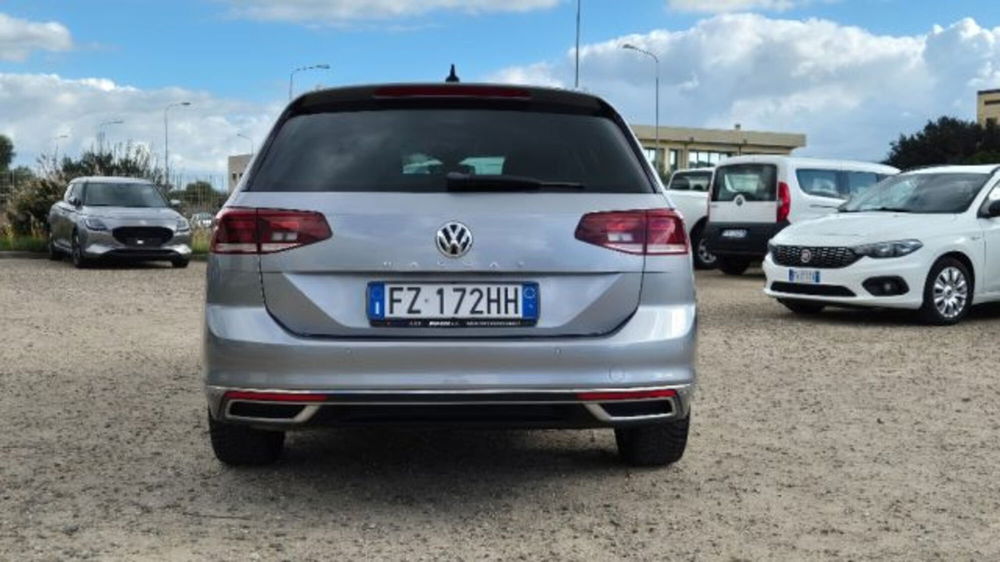 Volkswagen Passat Variant usata a Oristano (4)