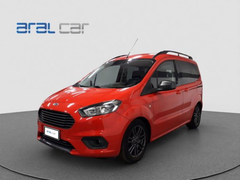 Ford Tourneo Courier 1.5 TDCI 100 CV Sport  del 2019 usata a Torino