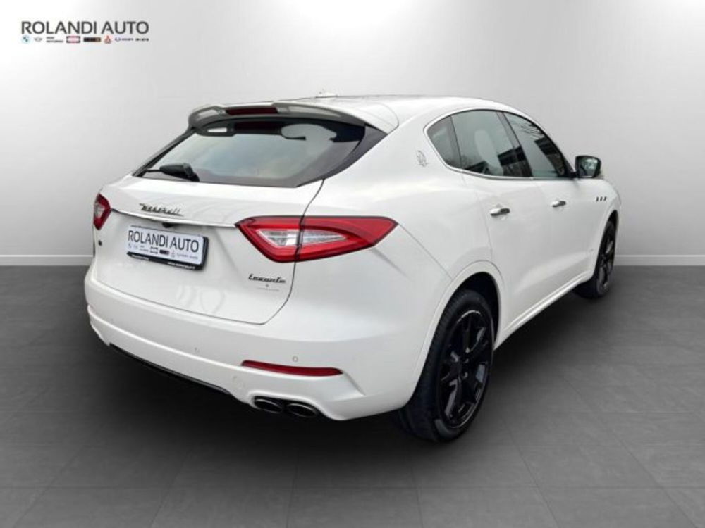 Maserati Levante usata a Alessandria (2)