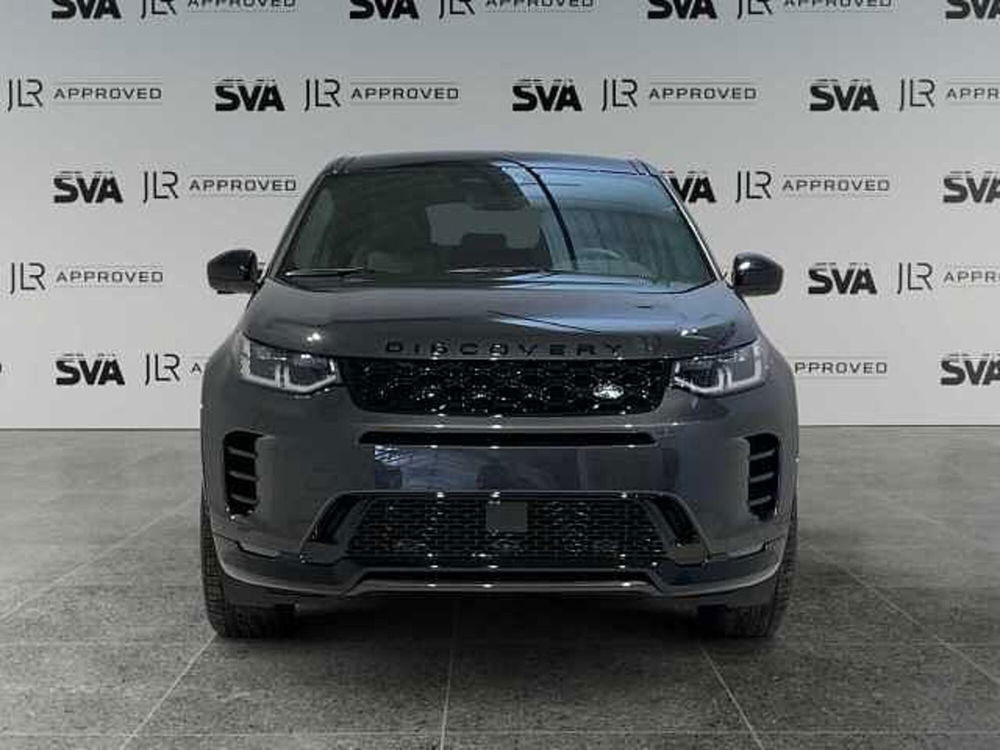 Land Rover Discovery Sport nuova a Ravenna (2)