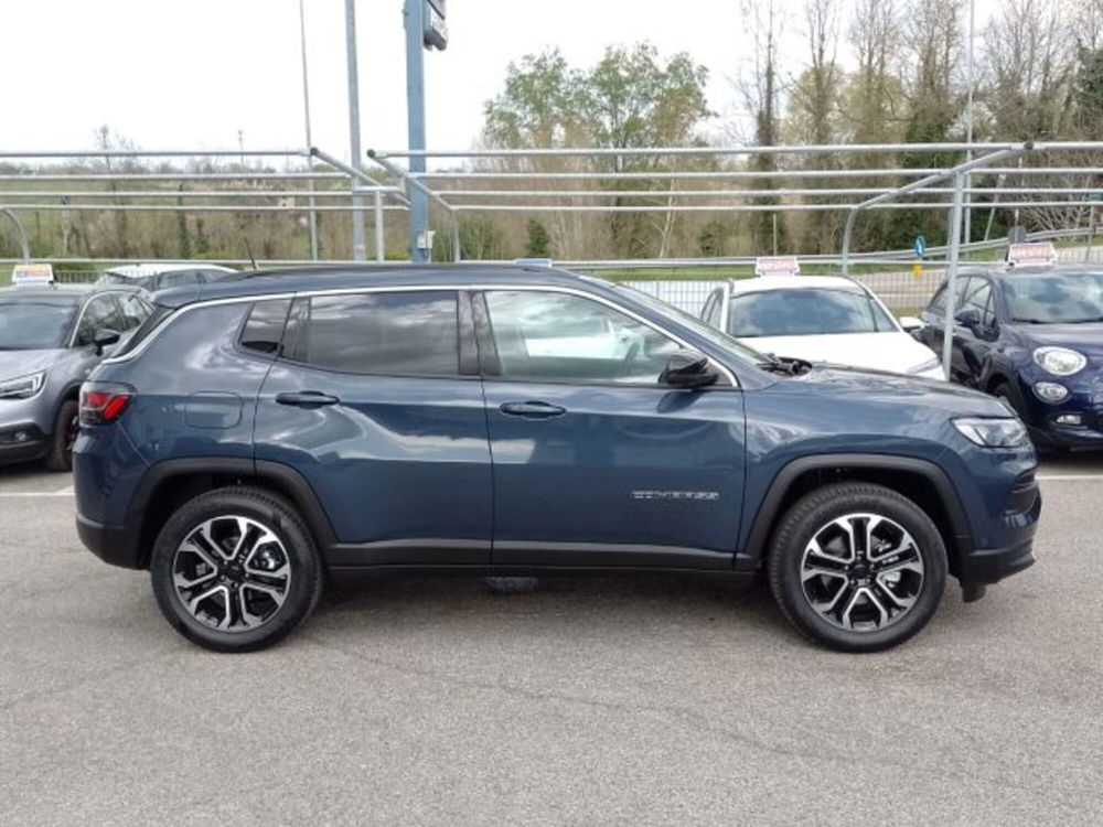 Jeep Compass nuova a Brescia (4)