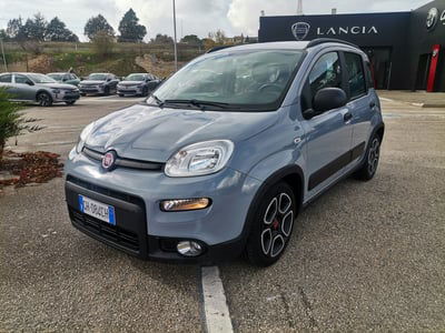 Fiat Panda 1.0 FireFly S&amp;S Hybrid City Cross  del 2021 usata a Matera