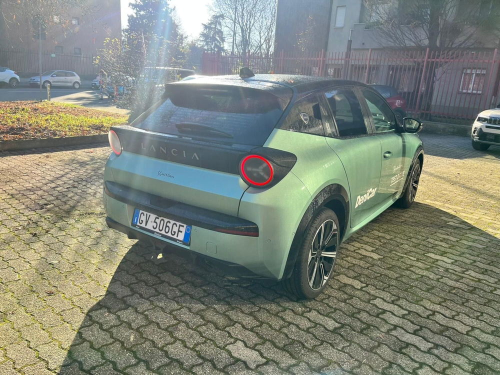 Lancia Ypsilon usata a Milano (7)