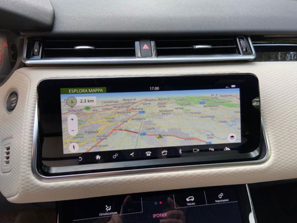 Land Rover Range Rover Velar usata a Padova (18)