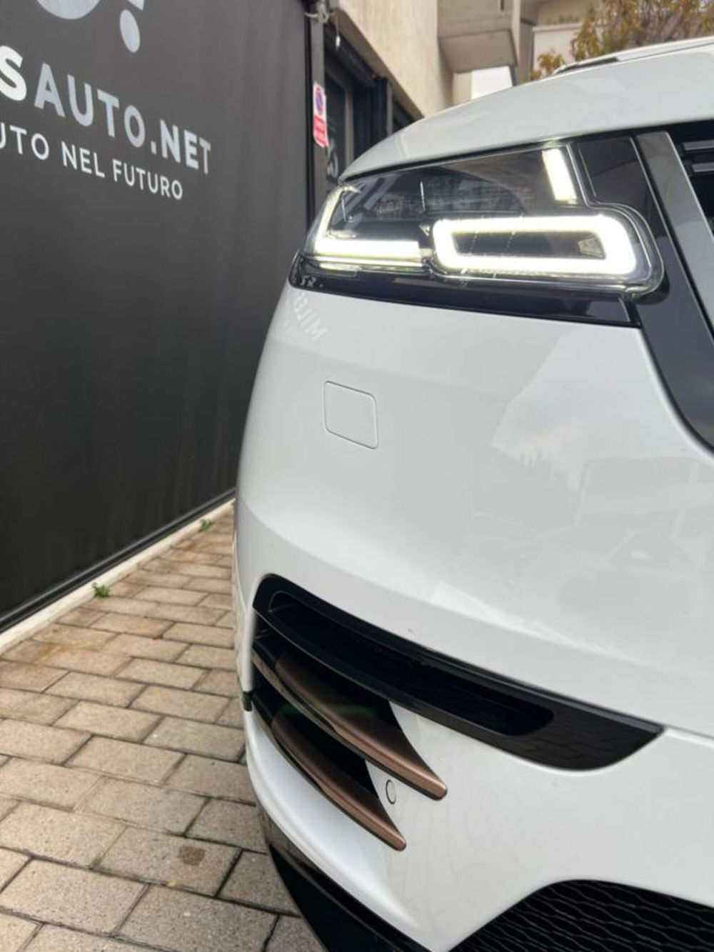 Land Rover Range Rover Velar usata a Padova (6)