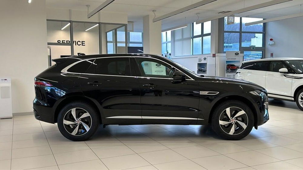 Jaguar F-Pace usata a Varese (3)