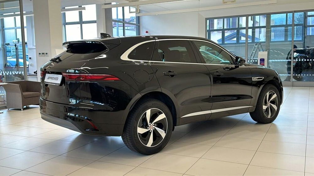 Jaguar F-Pace usata a Varese (4)