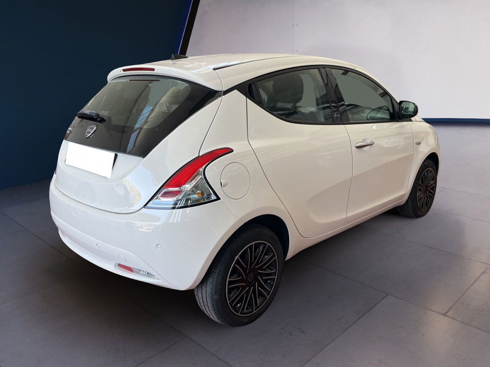 Lancia Ypsilon usata a Torino (3)