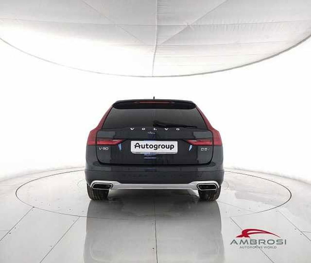 Volvo V90 Cross Country usata a Viterbo (6)