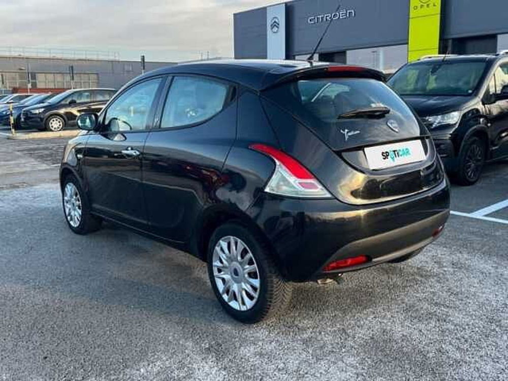 Lancia Ypsilon usata a Ravenna (6)