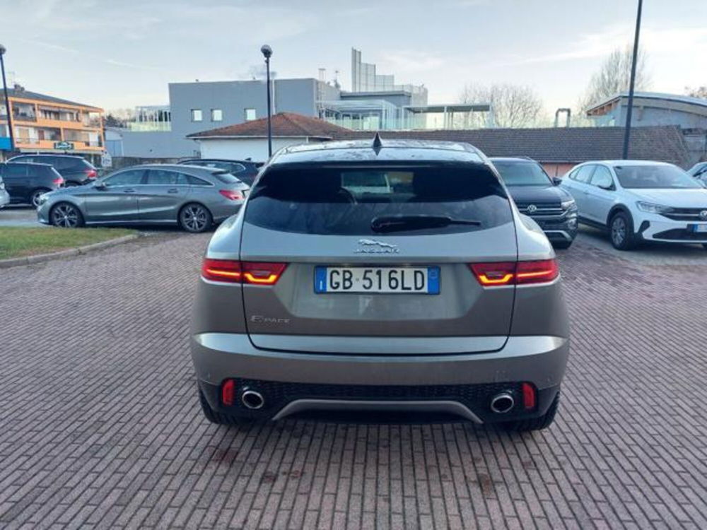 Jaguar E-Pace usata a Milano (11)