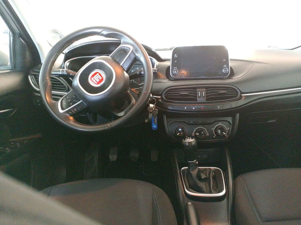 Fiat Tipo Station Wagon usata a Lecce (18)