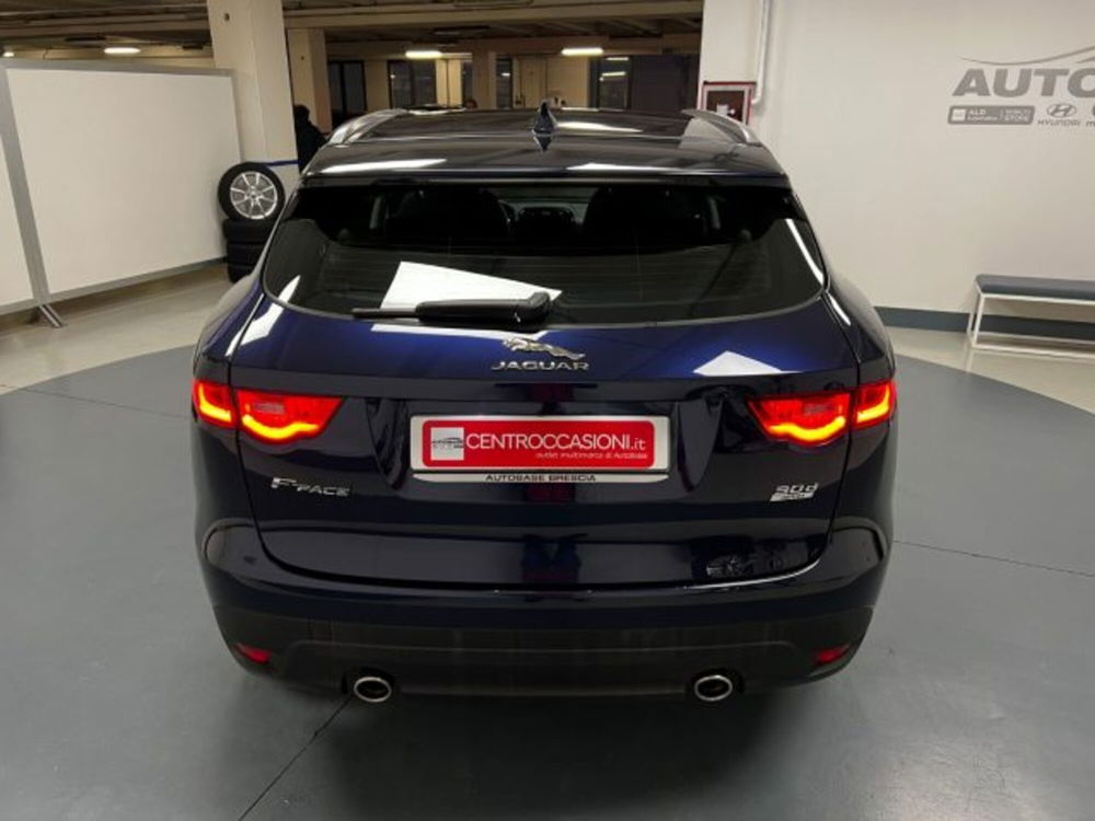 Jaguar F-Pace usata a Brescia (6)