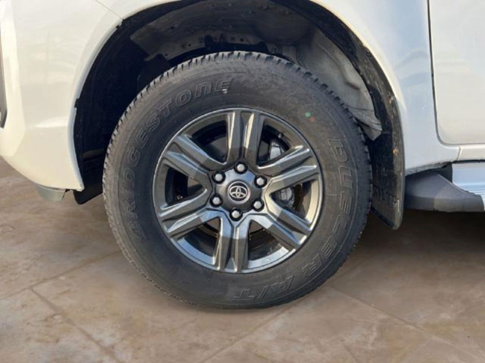 Toyota Hilux usata a Vercelli (15)