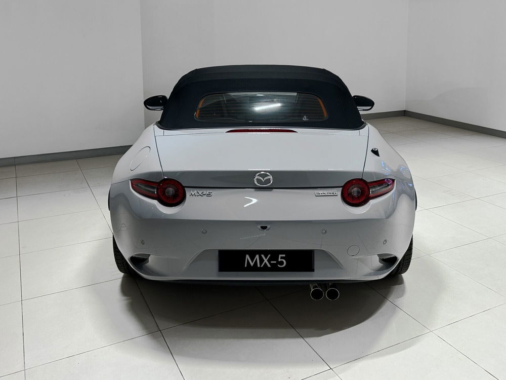 Mazda MX-5 nuova a Napoli (6)