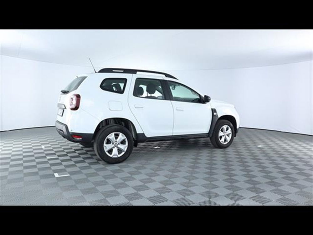 Dacia Duster usata a Piacenza (15)