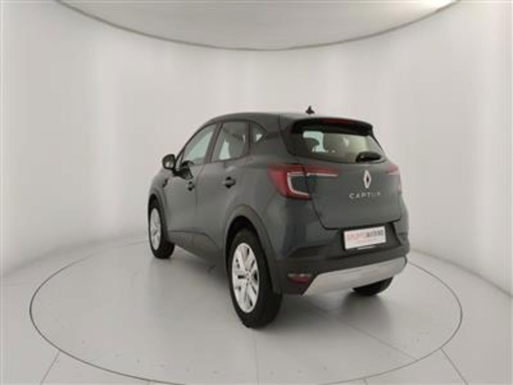 Renault Captur usata a Bari (5)