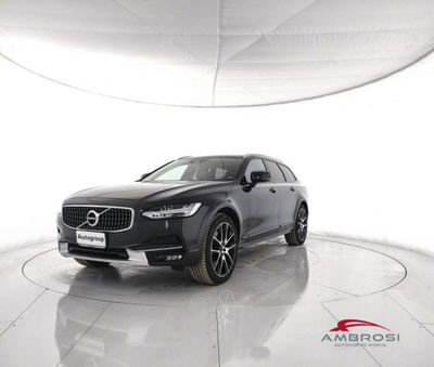 Volvo V90 Cross Country D5 AWD Geartronic Pro  del 2018 usata a Corciano