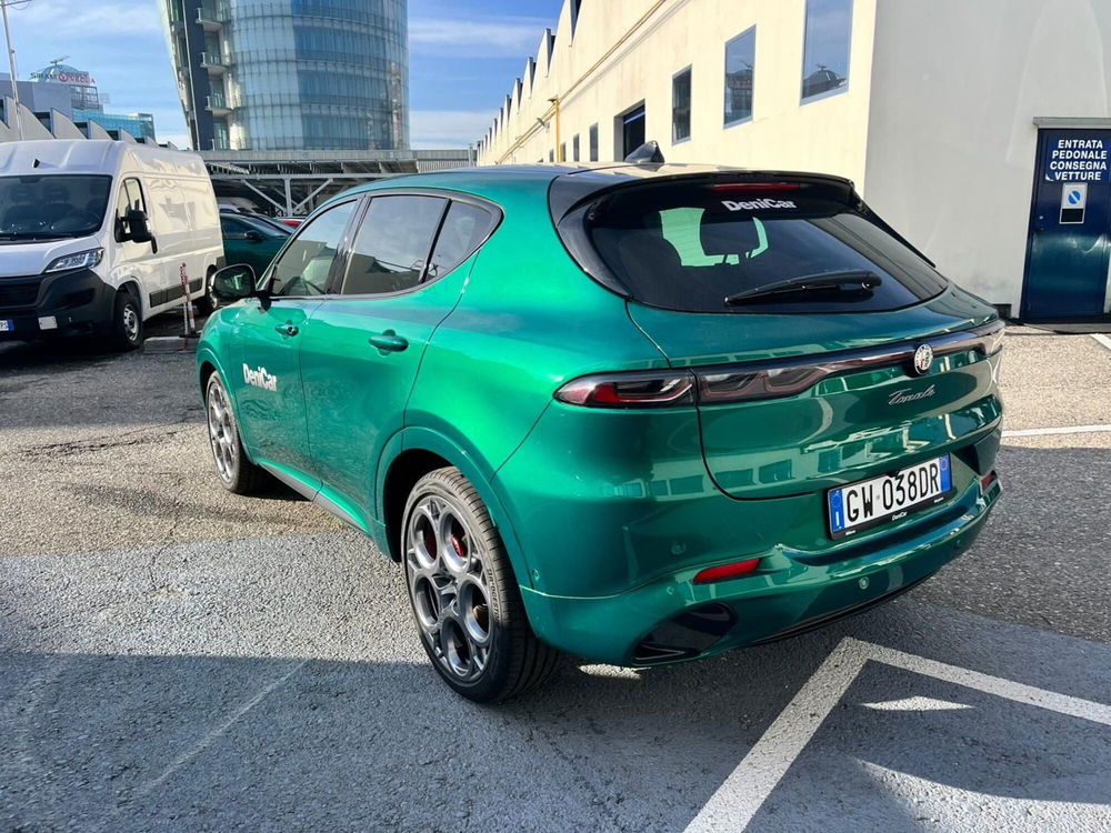 Alfa Romeo Tonale nuova a Milano (6)