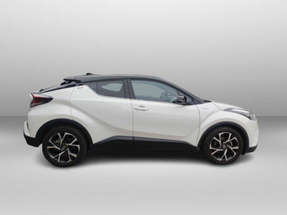 Toyota Toyota C-HR usata a Lecco (7)