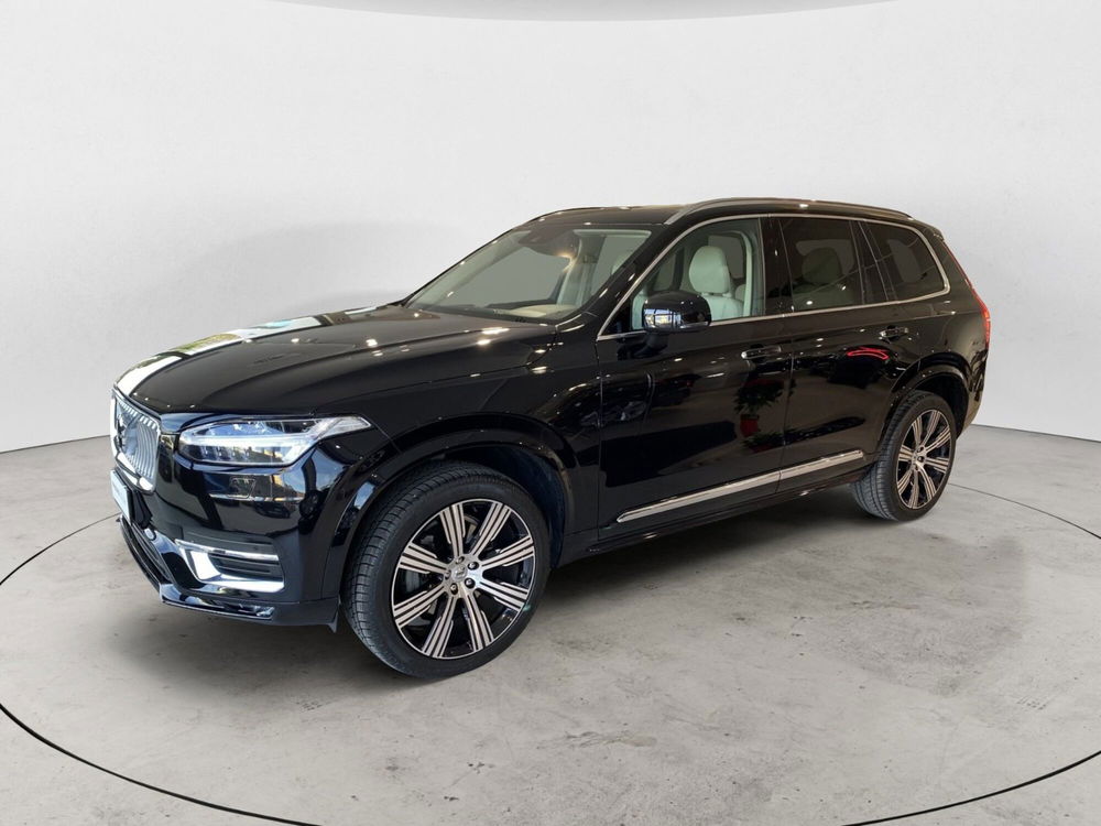 Volvo XC90 usata a Bari (4)