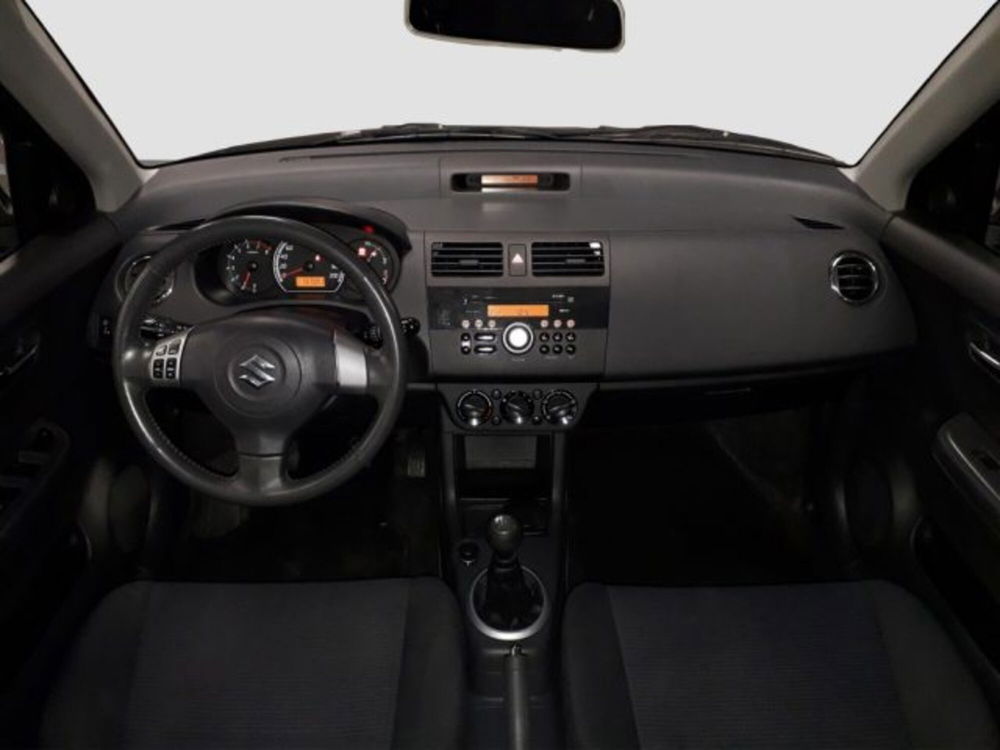 Suzuki Swift usata a Torino (14)