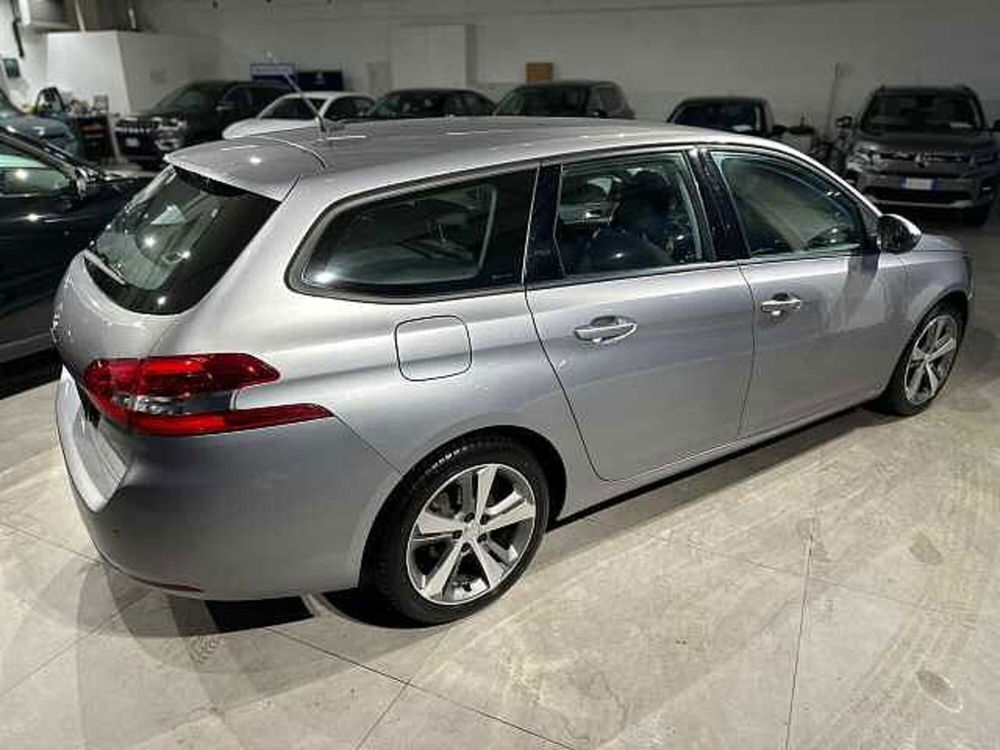 Peugeot 308 SW usata a Venezia (4)