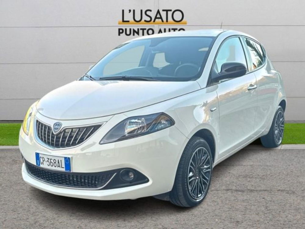 Lancia Ypsilon usata a Ancona