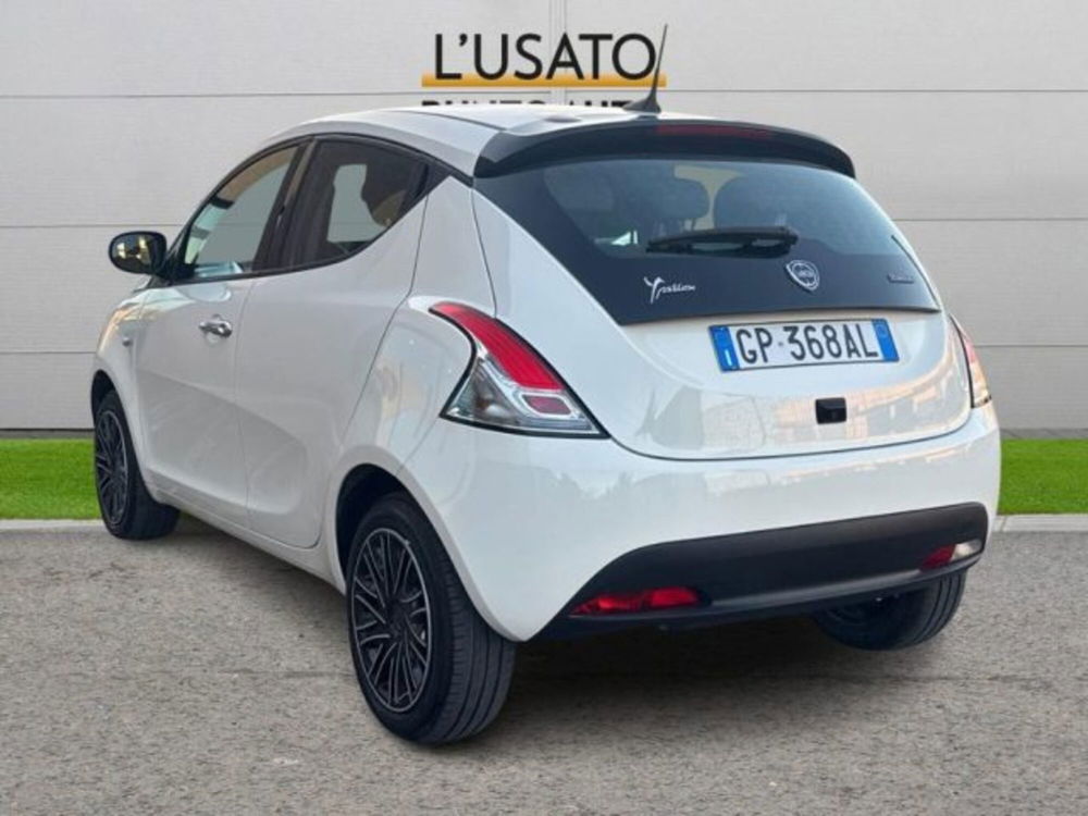 Lancia Ypsilon usata a Ancona (5)