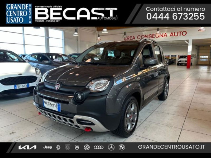 Fiat Panda 1.0 FireFly S&amp;S Hybrid City Cross  del 2023 usata a Brendola