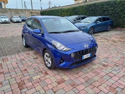 Hyundai i10 1.0 MPI Tech del 2022 usata a Bari