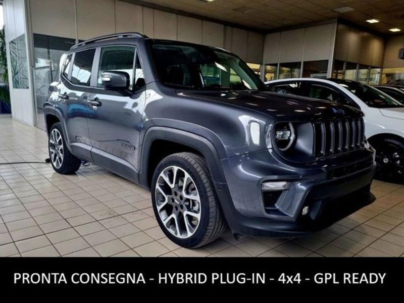 Jeep Renegade 1.3 T4 240CV PHEV 4xe AT6 S  del 2022 usata a Limena