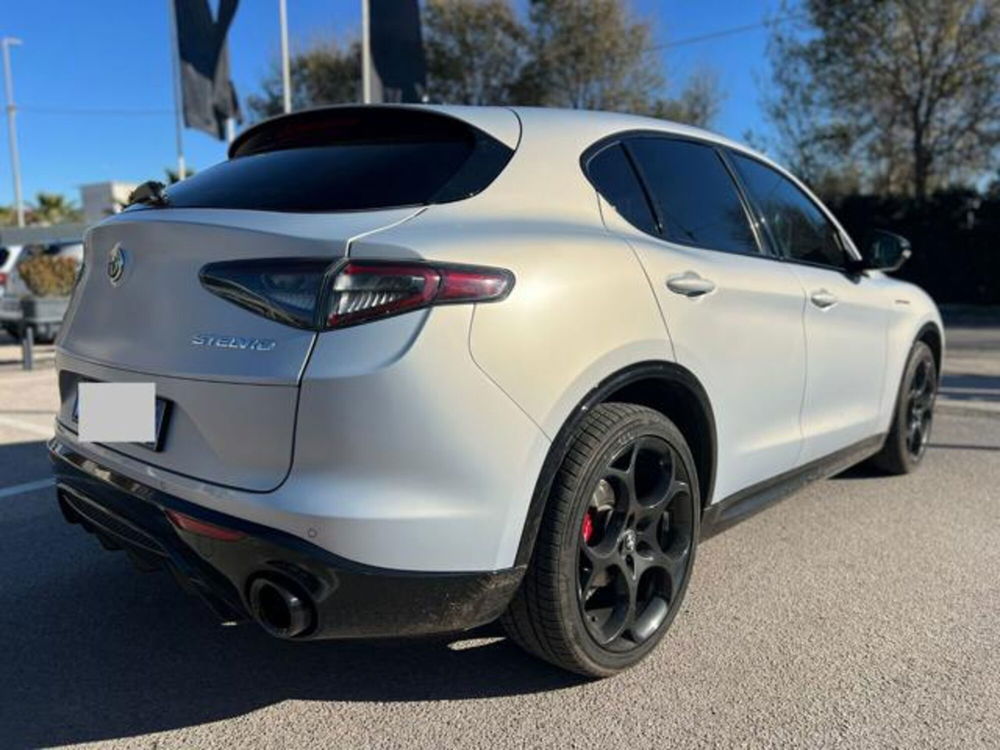 Alfa Romeo Stelvio usata a Napoli (6)