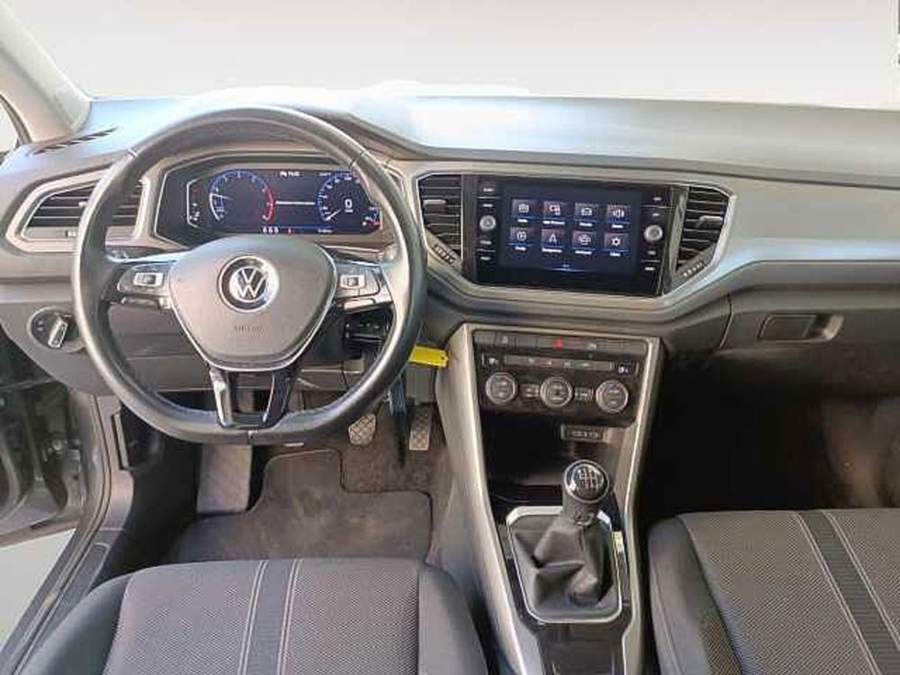 Volkswagen T-Roc usata a Lecco (9)