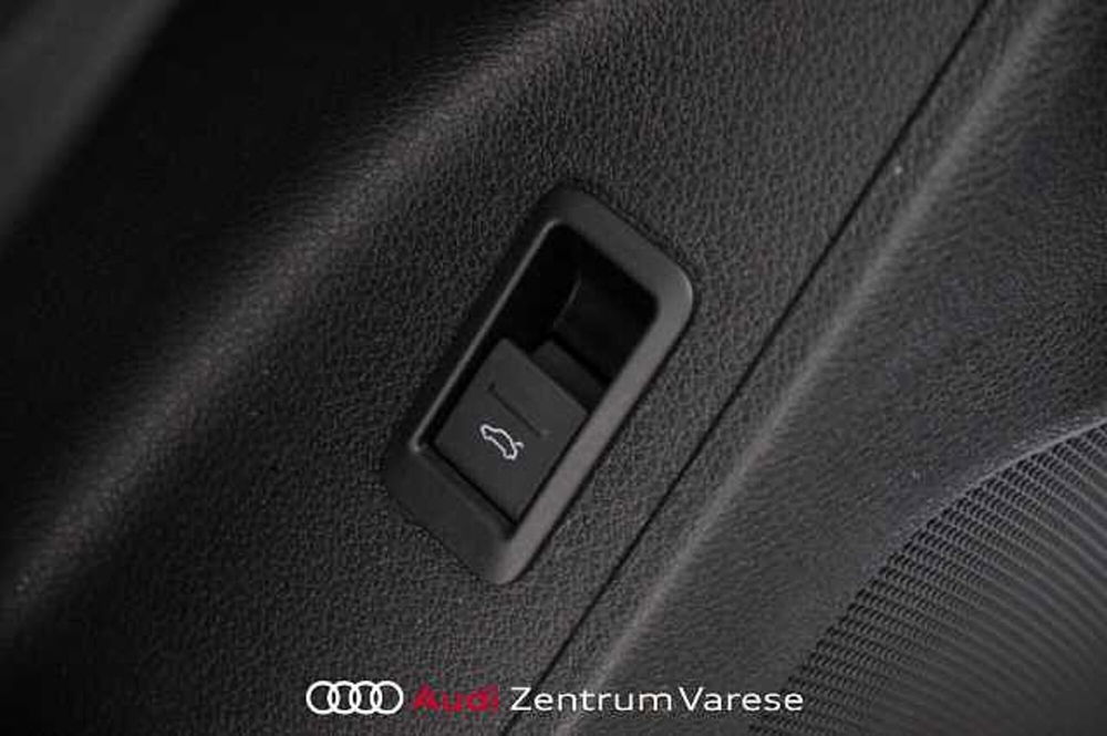 Audi Q3 Sportback usata a Varese (15)