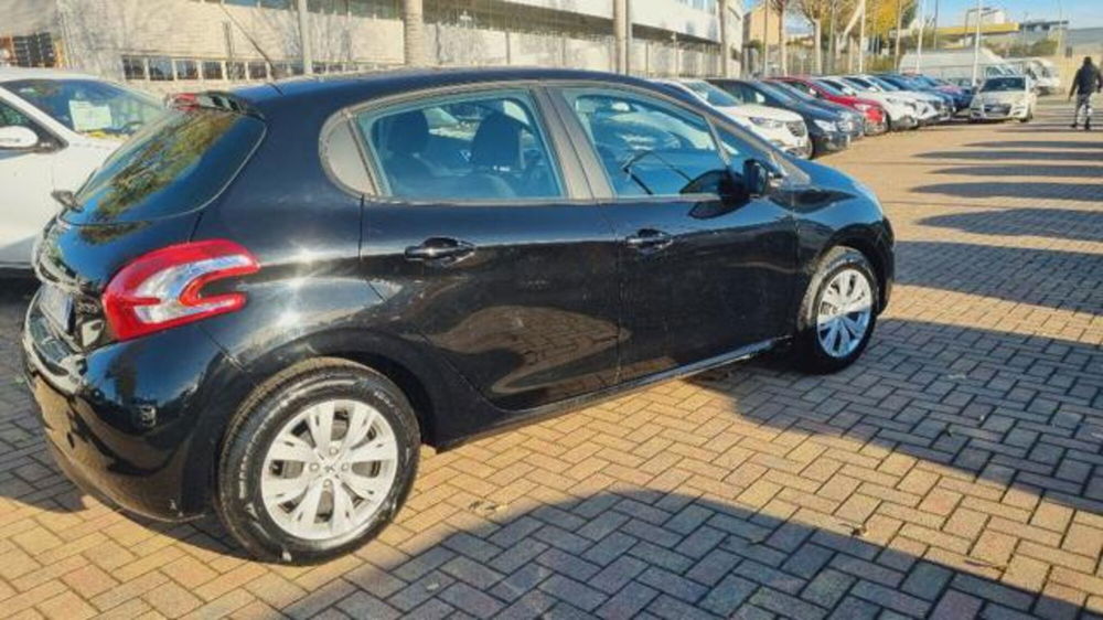 Peugeot 208 usata a Savona (8)