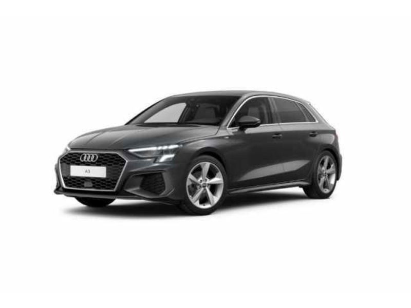 Audi A3 Sportback 30 TDI S line edition  del 2023 usata a Pratola Serra