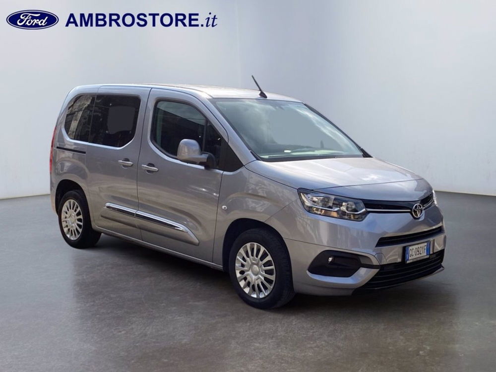 Toyota Proace City Verso usata a Milano (3)