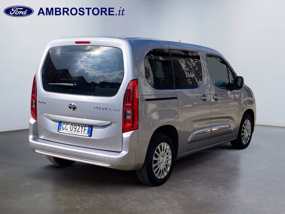 Toyota Proace City Verso usata a Milano (5)