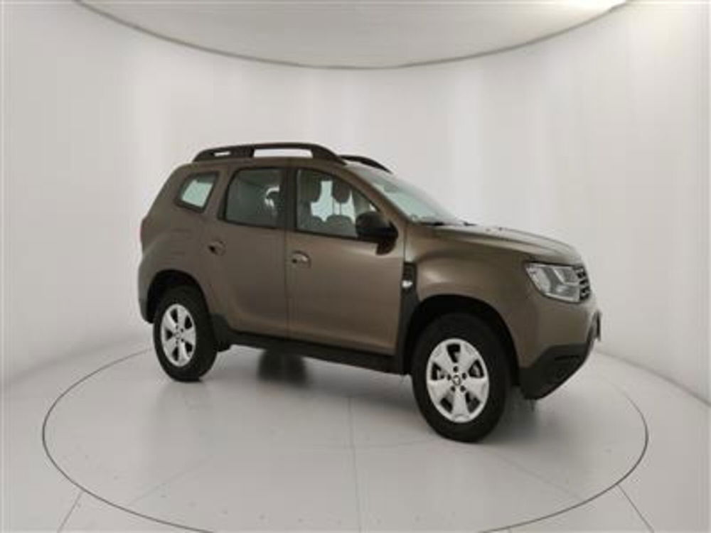 Dacia Duster usata a Bari (10)