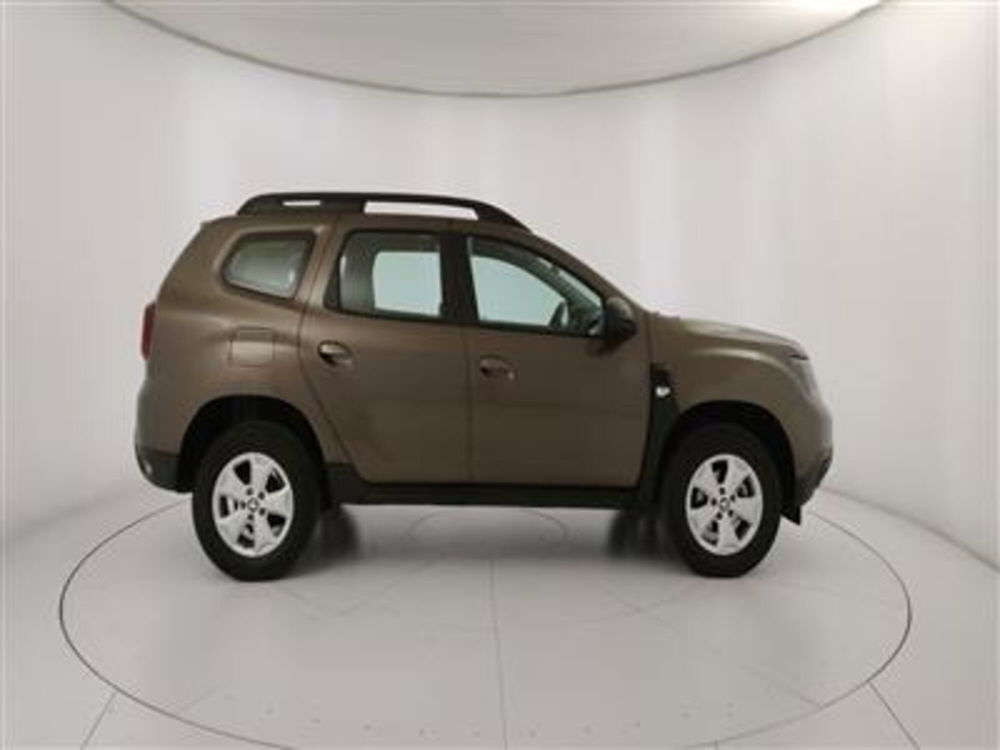 Dacia Duster usata a Bari (9)